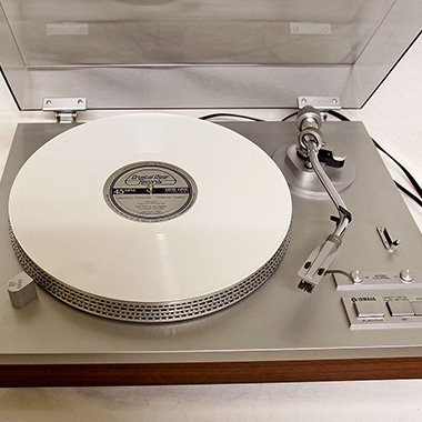 Yamaha YP-D 6 turntable